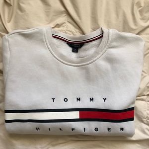 tommy sweatshirt